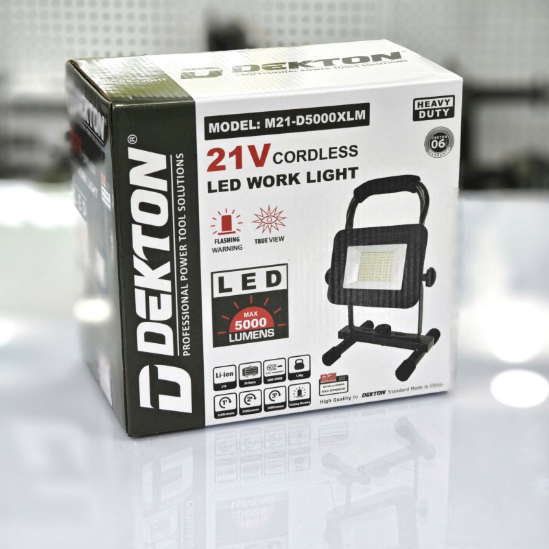 Đèn công trình 21V Dekton M21-D5000XLM (Chưa Pin & Sạc)