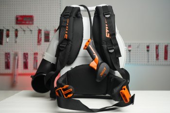 Máy thổi lá STIHL BR 700