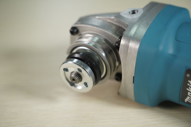 100mm Máy mài góc Makita 9553B