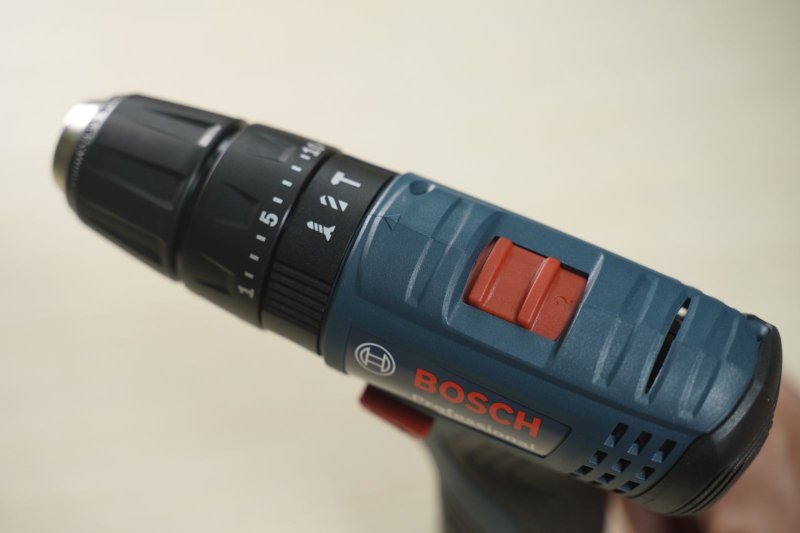Máy khoan động lực dùng pin 12V Bosch GSB 120-LI GEN II
