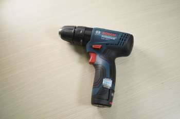 Máy khoan động lực dùng pin 12V Bosch GSB 120-LI GEN II