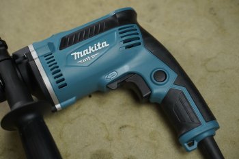 Máy khoan búa (13MM) Makita M8103B