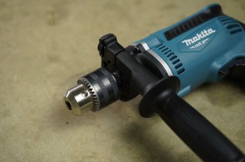 Máy khoan búa (13MM) Makita M8103B