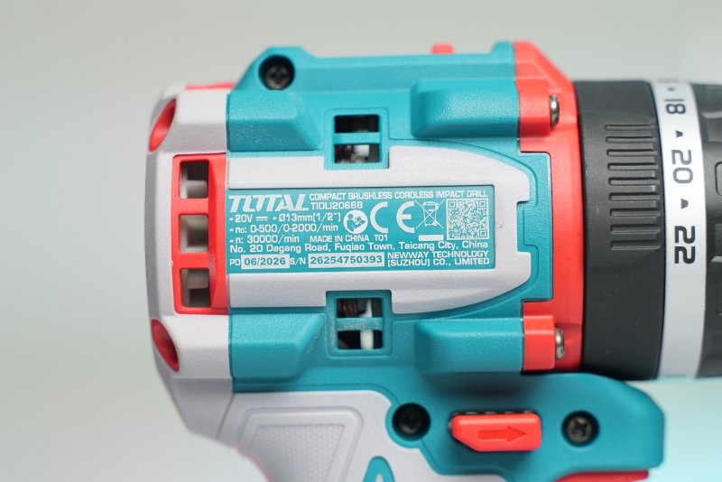 Bộ máy khoan động lực dùng pin 20V Total THKTHP11652 (165 món phụ kiện)