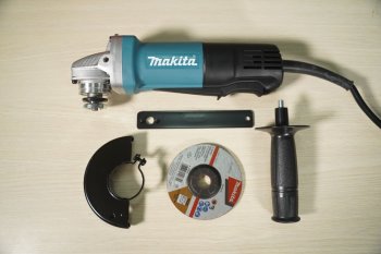 100mm Máy mài góc 840W Makita 9556HP
