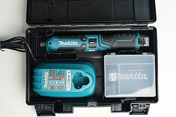 Máy vặn vít gập dùng pin Li-Ion 7.2V Makita TD023DSE (2 Pin, 1 Sạc)