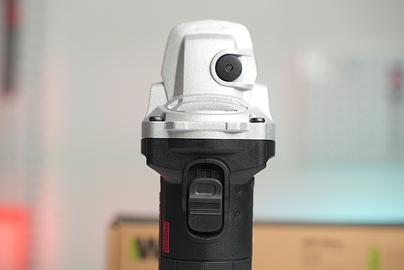 100mm Máy mài góc dùng pin 20V Worx WU806 (2 Pin 4.0Ah & Sạc)