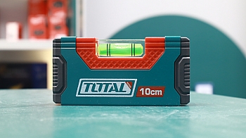 Thước Thủy Mini 10cm Total TMT205101 (Có Nam Châm)