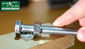 Cách xử lý thông minh với những chiếc ốc vít "cứng đầu"