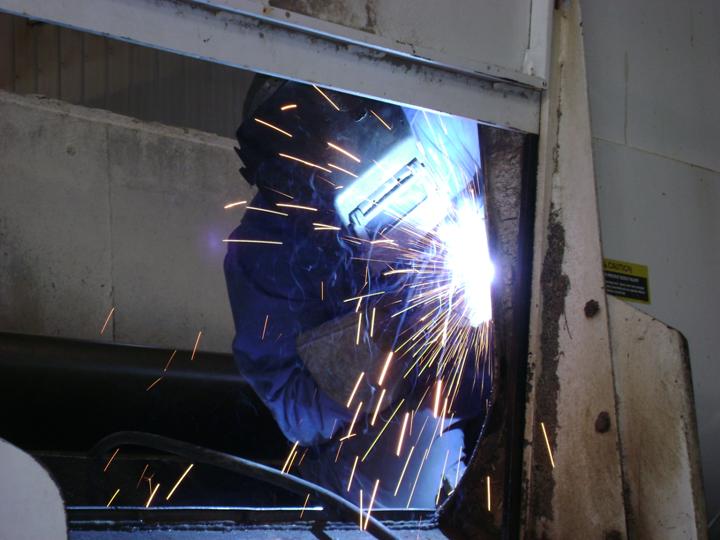 Những thông số cần biết khi chọn mua máy hàn