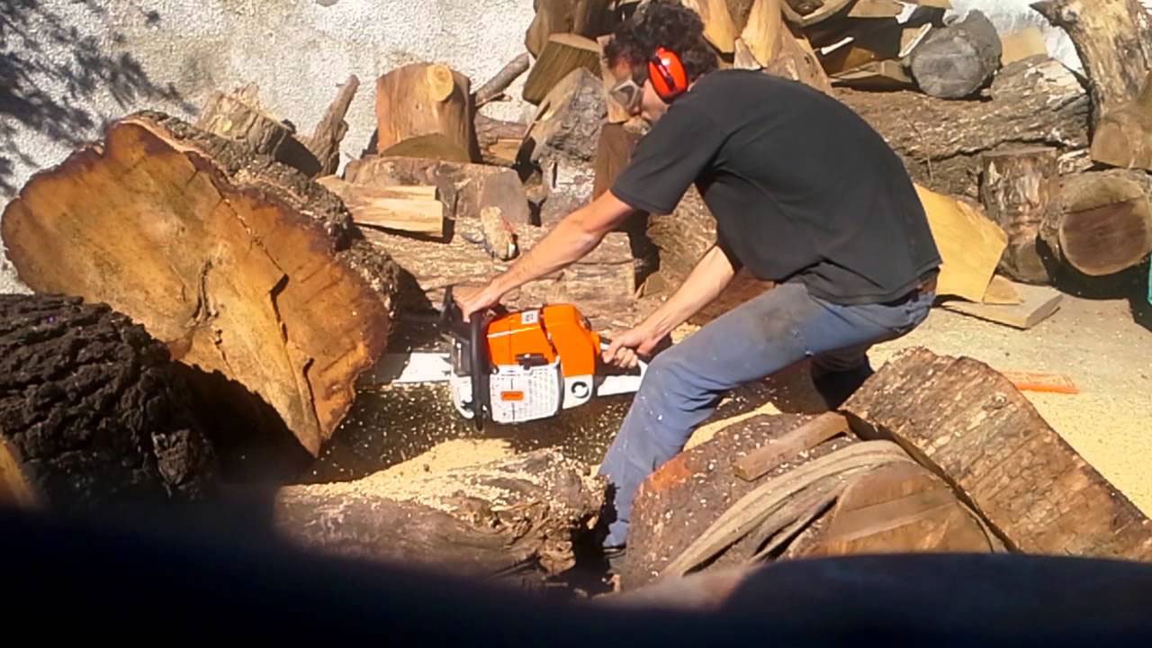 Máy cưa xích chạy xăng Stihl