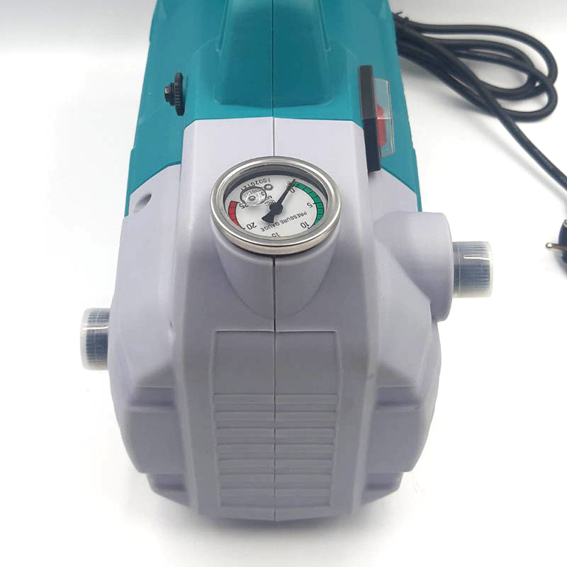 Máy xịt rửa xe 1500W Total TGT11236