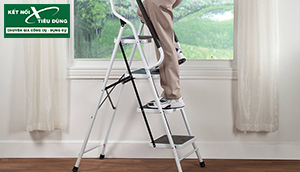 Những điều cần tránh khi mua thang nhôm thắp hương