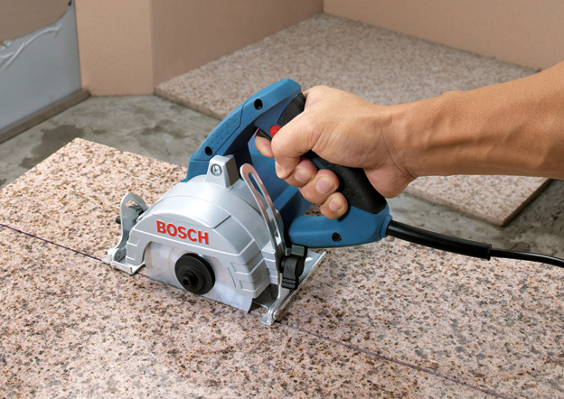 3 Mẹo giúp bạn chọn mua máy cắt gạch cầm tay Bosch phù hợp cho công việc