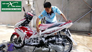 Xe máy bao lâu cần rửa 1 lần? Có nên rửa thường xuyên?