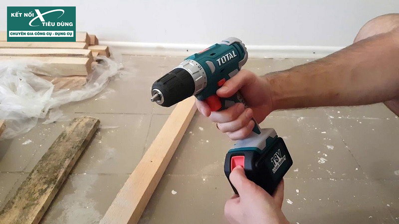 Cách sạc pin máy khoan đúng chuẩn giúp sử dụng bền lâu