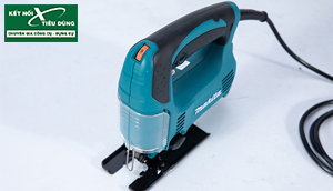 So sánh, tư vấn máy cưa lọng của Makita và Maktec?