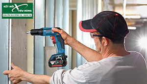 Nên mua máy khoan pin hay máy vặn vít Bosch để sửa nhà cuối năm