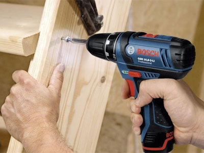Cách vệ sinh và bảo quản máy vặn vít