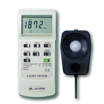 Máy đo ánh sáng/tia cực tím Lutron LX-107HA