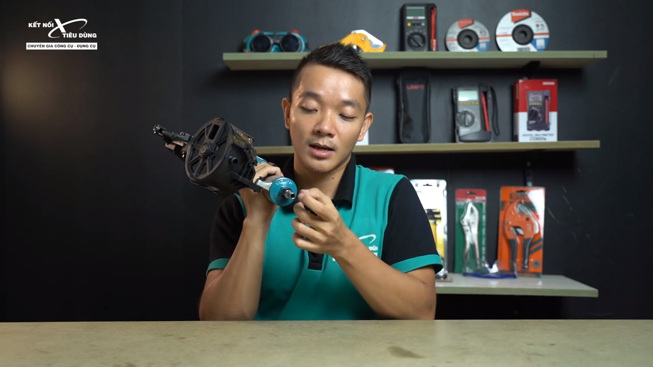 [Review] Thử M&aacute;y Bắn Đinh Cuộn Makita AN560: Mạnh, Nhanh, An To&agrave;n, Bắn Ngọt - lưu &yacute; khi sử dụng