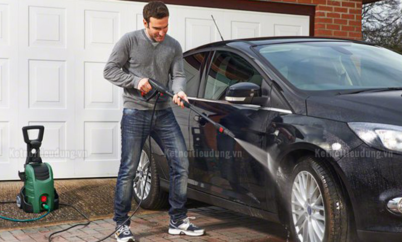 5 Điều Cần Cân Nhắc Khi Có Ý Định Mua Máy Xịt Rửa Xe Gia Đình