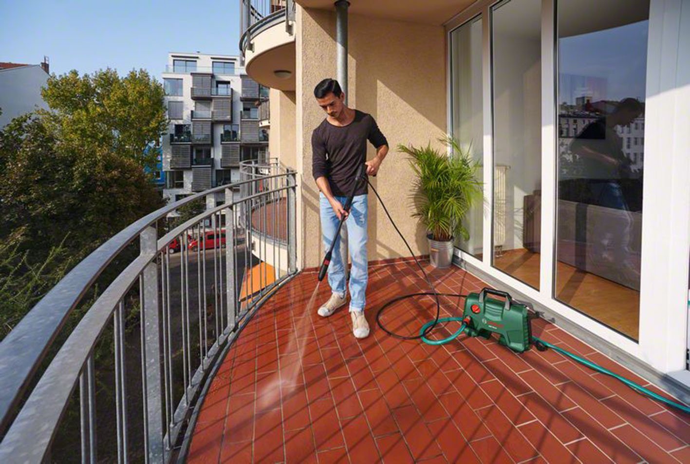 5 Ti&ecirc;u Ch&iacute; Cần Xem X&eacute;t Khi Chọn Mua M&aacute;y Xịt Rửa Cao &Aacute;p Cho Gia Đ&igrave;nh