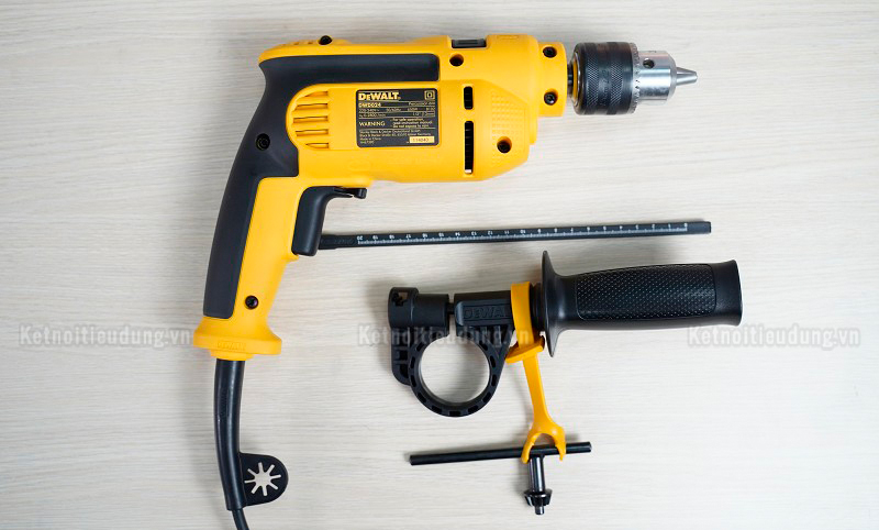 Sản phẩm c&oacute; trang bị c&aacute;c phụ kiện đi k&egrave;m gi&uacute;p hỗ trợ tối đa qu&aacute; tr&igrave;nh l&agrave;m việc của Anh Em