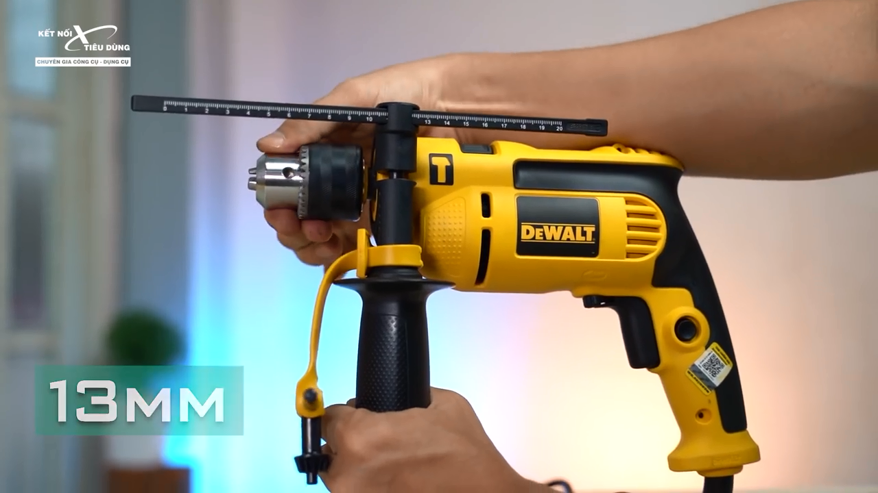 Đầu kẹp mũi khoan tối đa 13mm, sử dụng được nhiều loại mũi khoan hiện c&oacute; tr&ecirc;n thị trường 