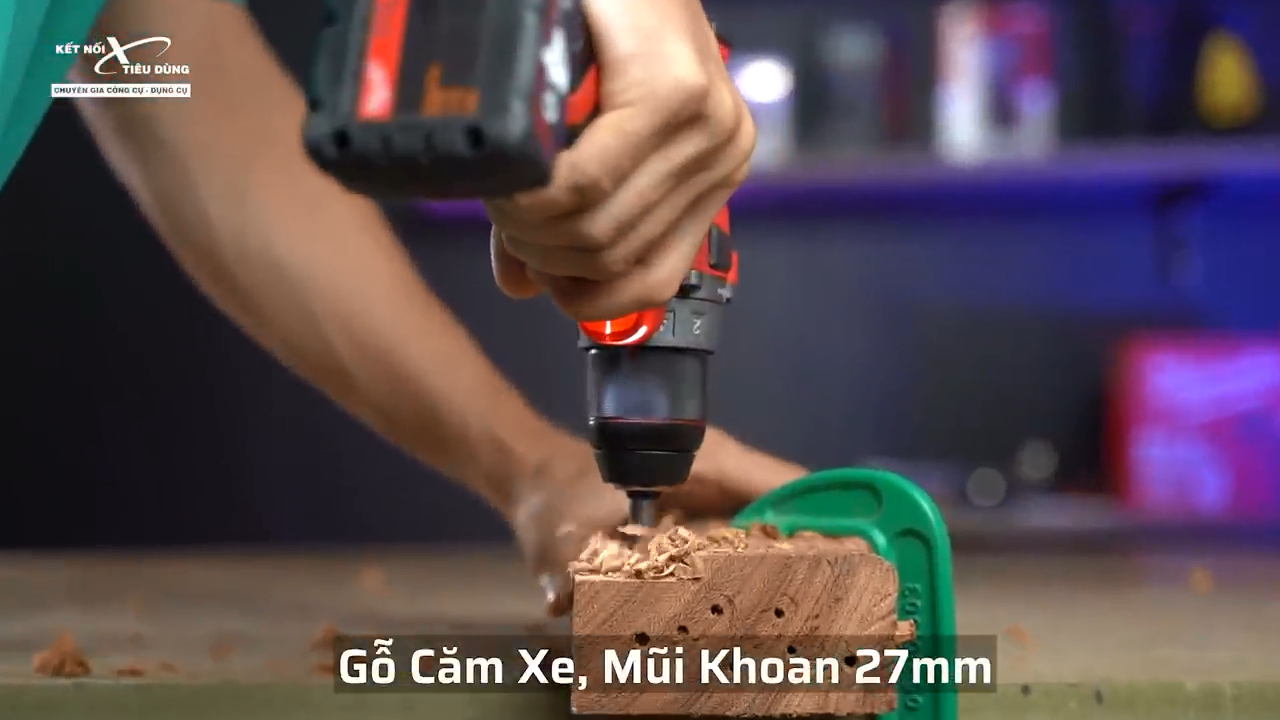 Tốc độ kh&ocirc;ng tải của m&aacute;y lần lượt l&agrave; 450 v&ograve;ng/ ph&uacute;t v&agrave; 1700 v&ograve;ng/ ph&uacute;t