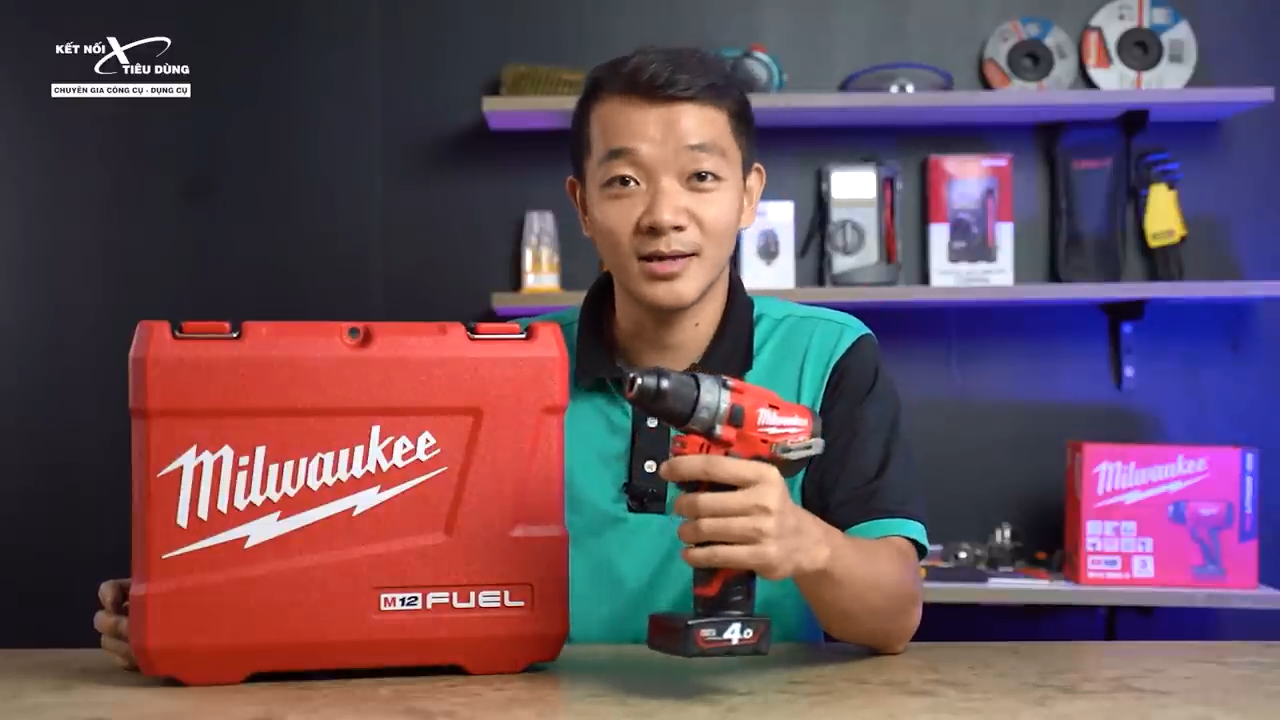 M&aacute;y khoan b&uacute;a pin Milwaukee M12 FPD l&agrave; d&ograve;ng sản phẩm ti&ecirc;u biểu của thương hiệu Milwaukee đ&igrave;nh đ&aacute;m