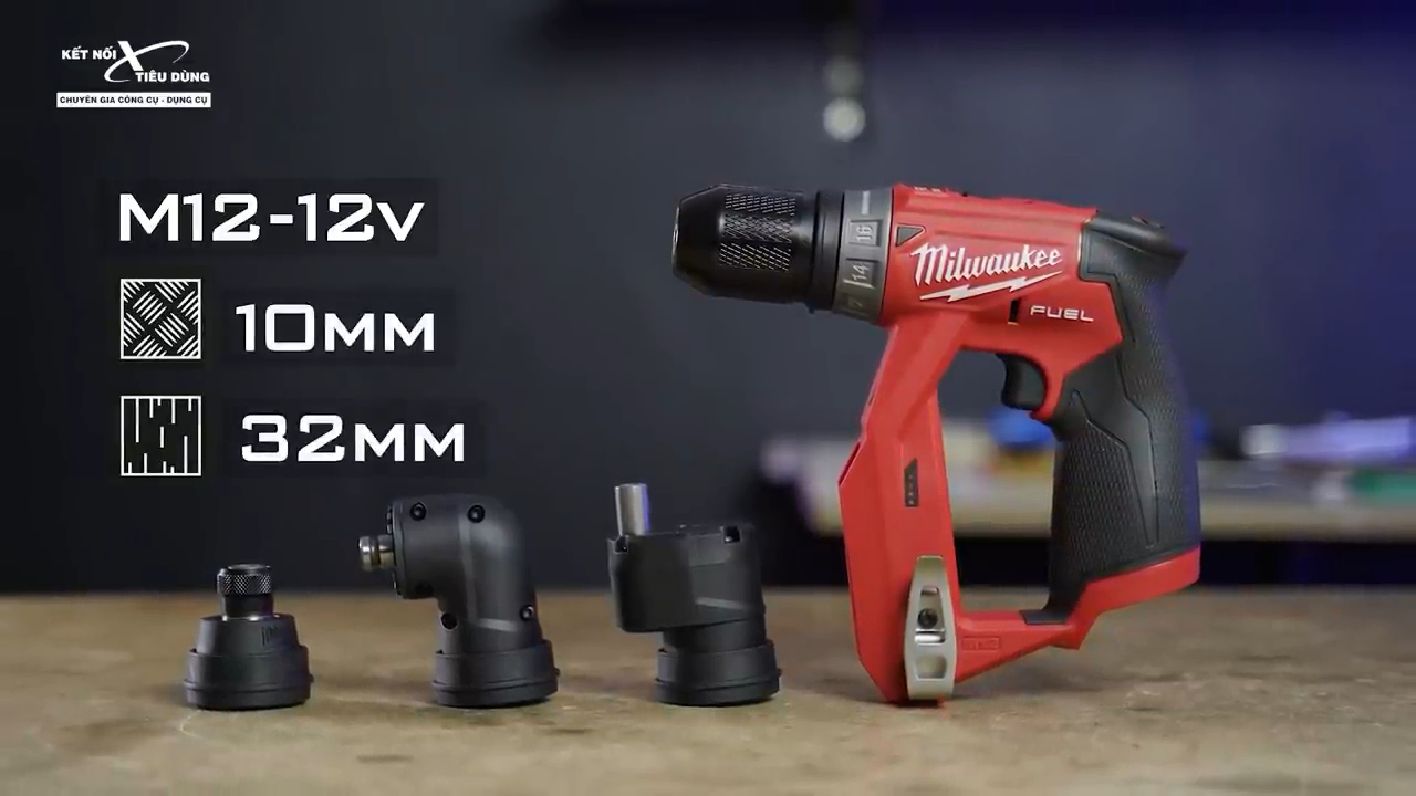 M&aacute;y được tặng k&egrave;m 4 đầu chuyển kh&aacute;c nhau gi&uacute;p &iacute;ch rất nhiều cho c&ocirc;ng việc