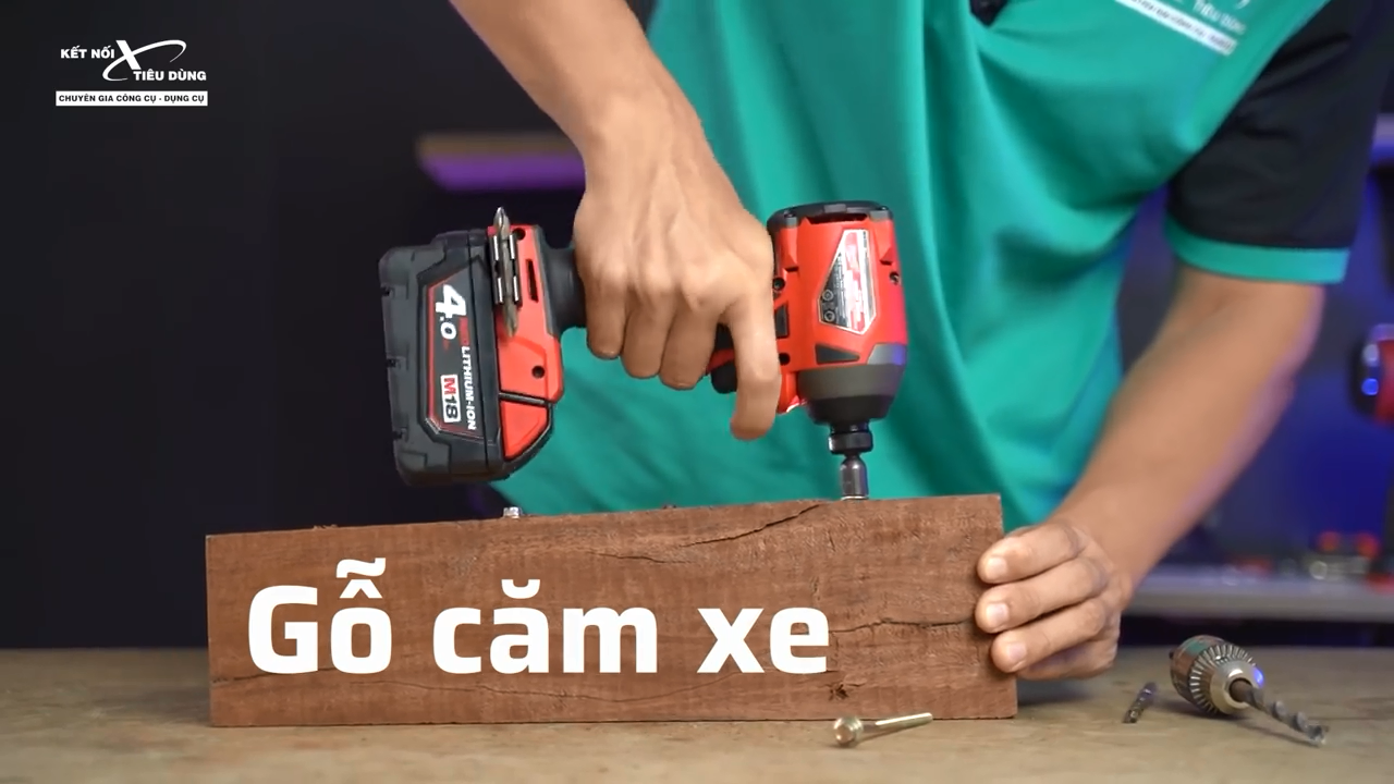 M&aacute;y vặn mở, mở v&iacute;t nhẹ nh&agrave;ng, nhanh ch&oacute;ng v&agrave; ch&iacute;nh x&aacute;c