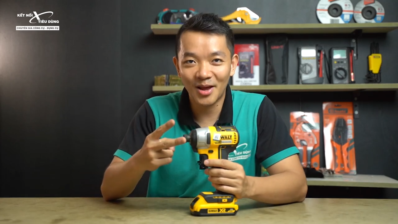 M&aacute;y vặn v&iacute;t động lực Dewalt DCF787 sản xuất theo c&ocirc;ng nghệ Mỹ, bảo h&agrave;nh ch&iacute;nh h&atilde;ng 3 năm