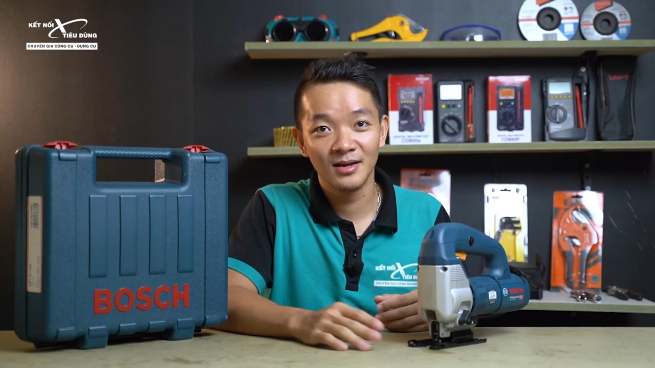 M&aacute;y cưa lọng l&agrave; dụng cụ kh&ocirc;ng thể thiếu của người lao động