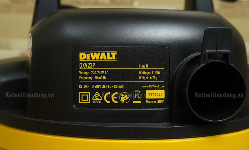 C&ocirc;ng suất động cơ tối đa 1150W (tương đương 4HP) cho khả năng h&uacute;t bụi mạnh mẽ