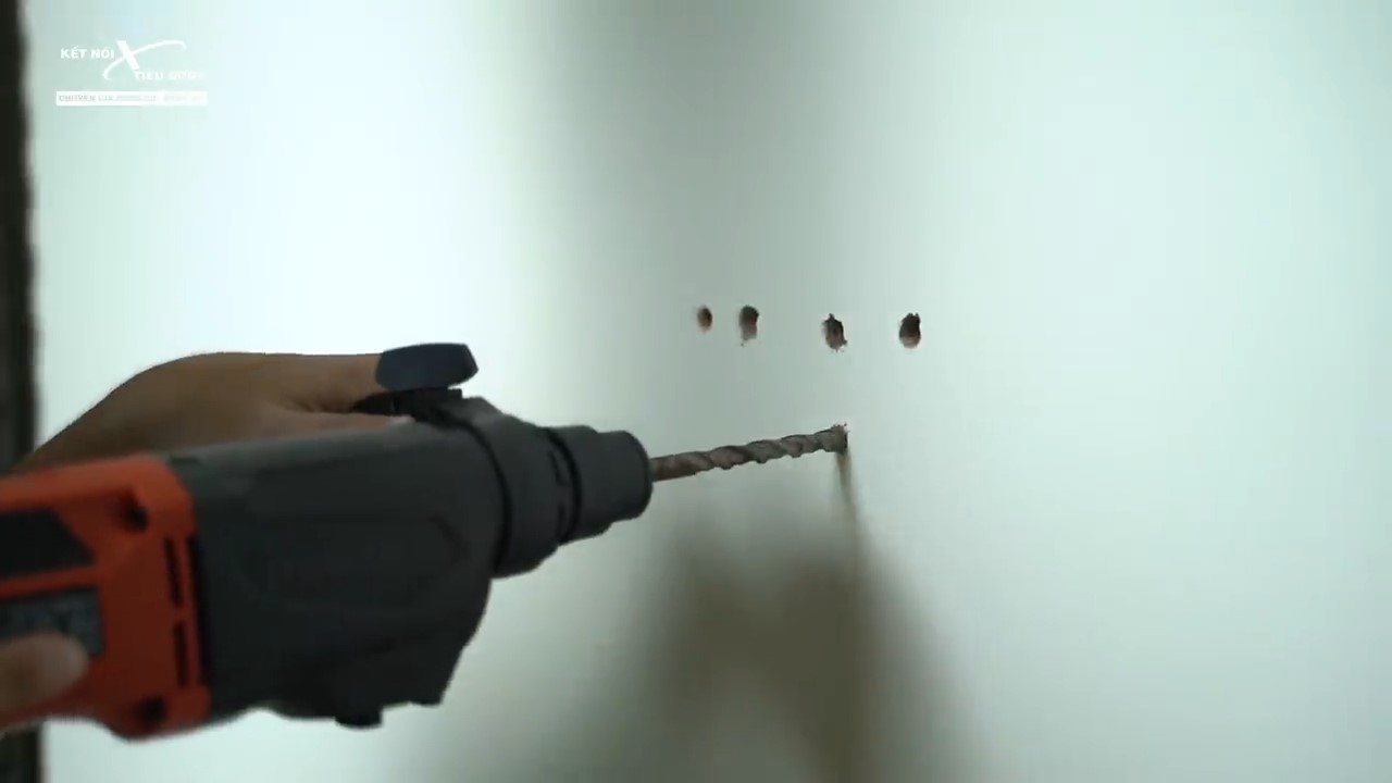 Tường nh&agrave; b&ecirc; t&ocirc;ng cũng kh&ocirc;ng thể g&acirc;y ra bất kỳ kh&oacute; khăn g&igrave; cho Maktec MT871