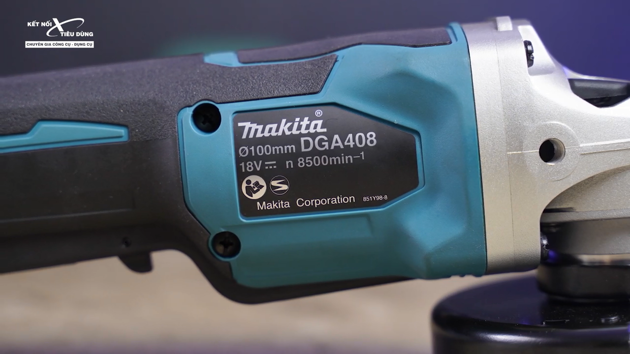 M&aacute;y m&agrave;i c&oacute; tốc độ kh&ocirc;ng tải tối đa 8500 v&ograve;ng/ ph&uacute;t, hoạt động mạnh mẽ v&agrave; bền bỉ