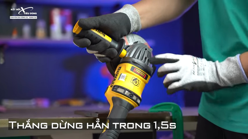 Thắng điện tử k&iacute;ch hoạt dừng động cơ trong 1.5 gi&acirc;y đảm bảo an to&agrave;n cho người d&ugrave;ng