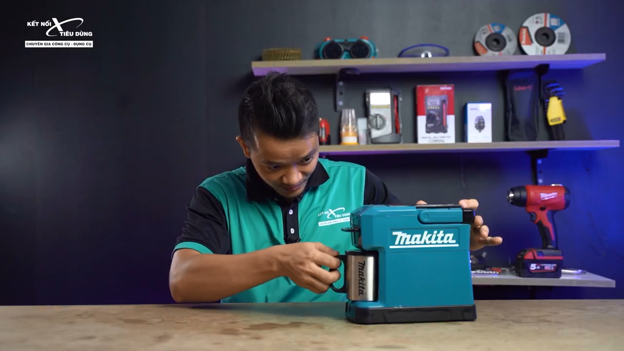 Mua m&aacute;y pha c&agrave; ph&ecirc; mini Makita DCM501Z ch&iacute;nh h&atilde;ng gi&aacute; tốt ở đ&acirc;u?