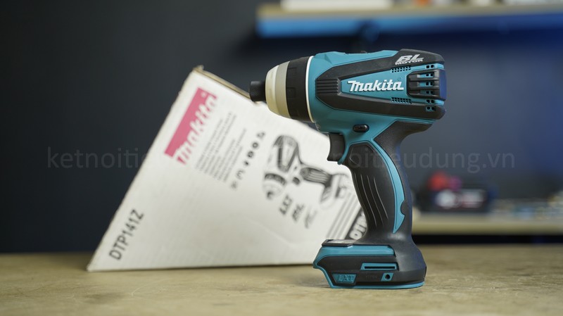 M&aacute;y vặn v&iacute;t Makita DTP141 hội tụ cả 4 t&iacute;nh năng vặn v&iacute;t, khoan thường, khoan b&uacute;a, bắn v&iacute;t c&oacute; b&uacute;a trong c&ugrave;ng một th&acirc;n m&aacute;y