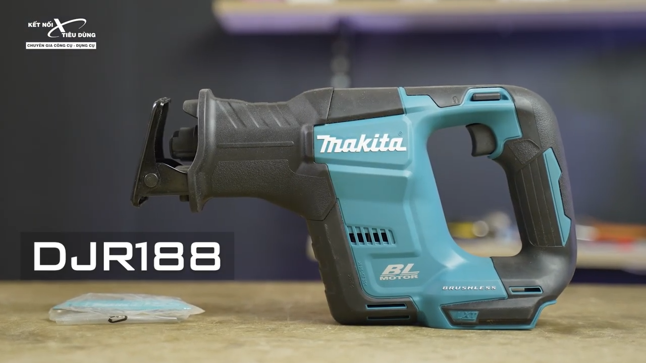 M&aacute;y cưa kiếm Makita DJR188 l&agrave; sản phẩm chuy&ecirc;n d&ugrave;ng cắt sắt, cắt gỗ ngon l&agrave;nh