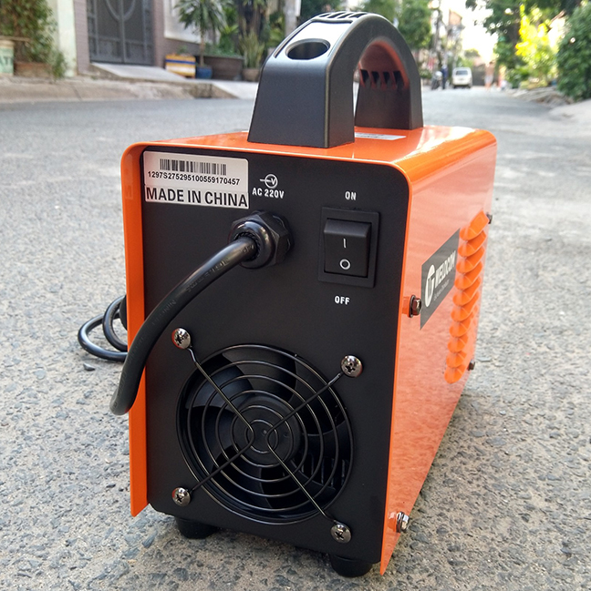M&aacute;y h&agrave;n que điện tử Jasic ZX7 200E thiết kế gọn g&agrave;ng