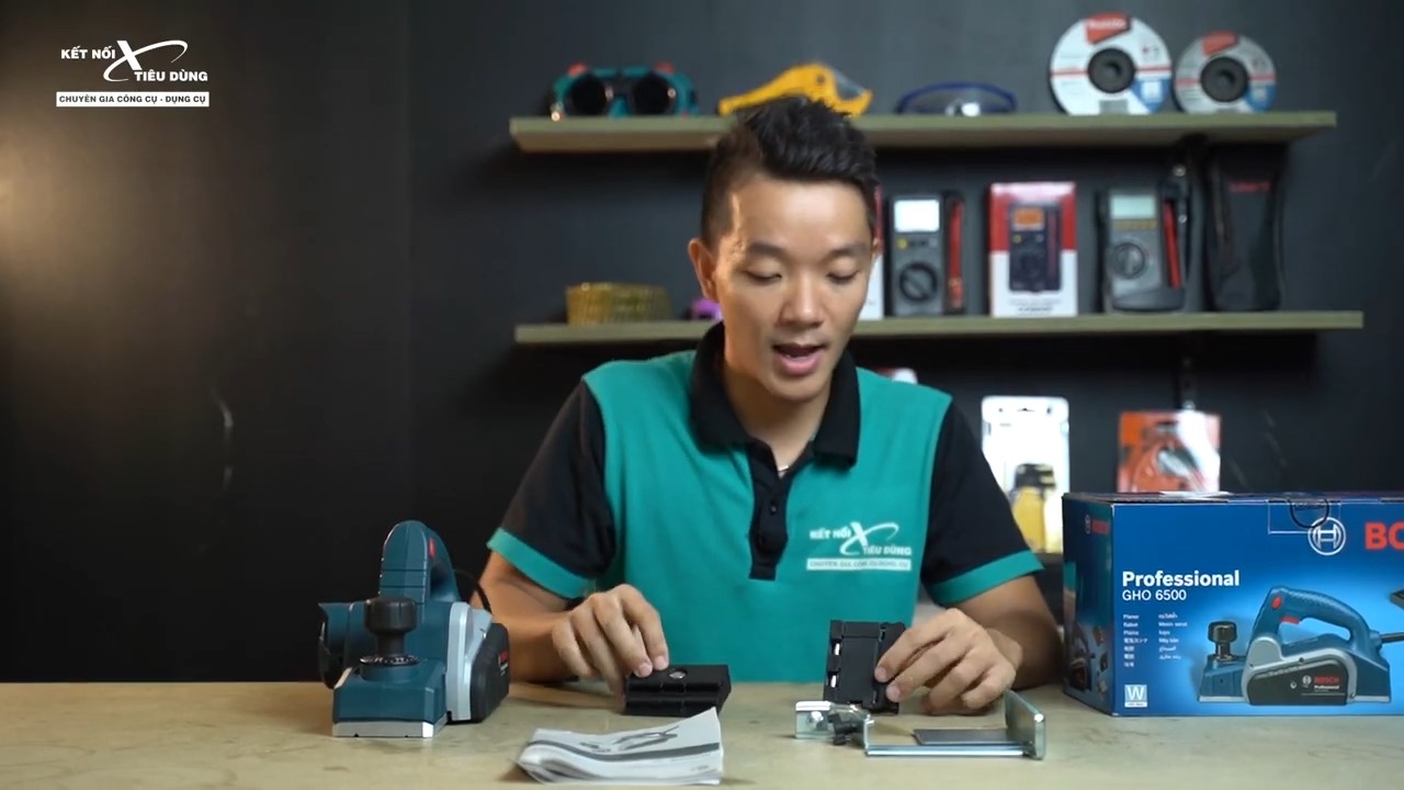 Phụ kiện đi k&egrave;m gi&uacute;p hỗ trợ tối đa hiệu quả l&agrave;m việc của m&aacute;y b&agrave;o 