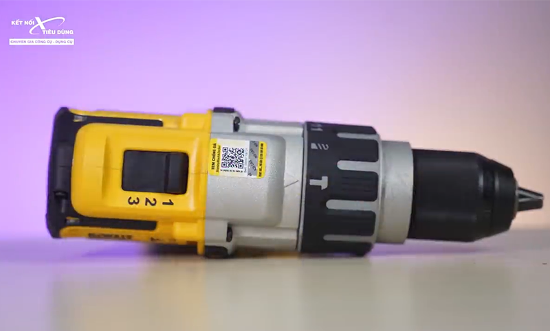 May-khoan-dong-luc-dung-pin-20V-Dewalt-DCD996P1