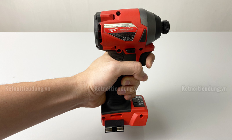 M&aacute;y bắn v&iacute;t Milwaukee M18 FID2-OX l&agrave; d&ograve;ng m&aacute;y cao cấp đến từ thương hiệu Milwaukee nổi tiếng thế giới