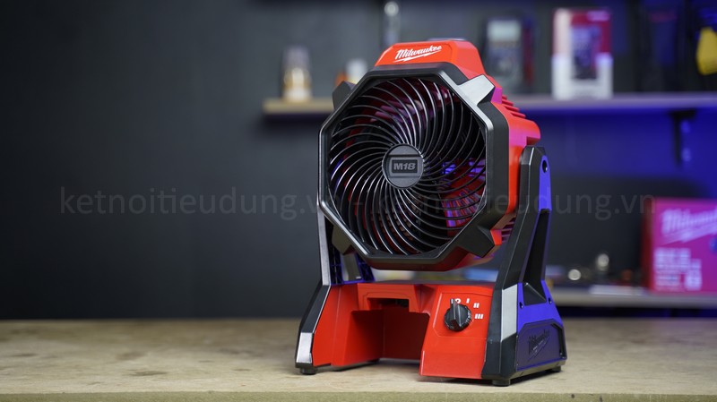 Quạt chạy pin Milwaukee M18 AF-0 c&oacute; thiết kế nhỏ gọn, dễ vận h&agrave;nh trong nhiều điều kiện m&ocirc;i trường