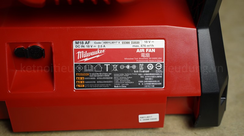 M&aacute;y quạt được sản xuất theo c&ocirc;ng nghệ Mỹ với 3 chế độ l&agrave;m m&aacute;t điều chỉnh dễ d&agrave;ng