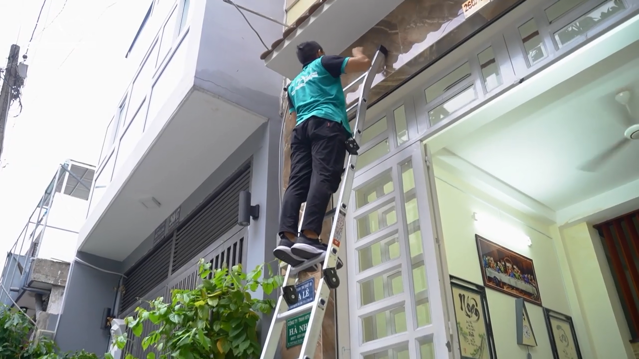 thang gấp dạng chữ I gi&uacute;p tối đa chiều cao