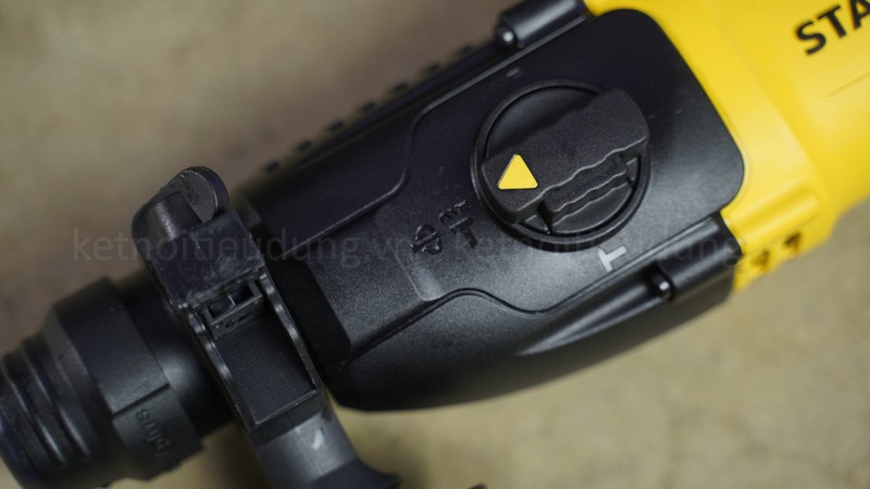 Khả năng khoan thép và gỗ của máy khá ổn, khoan được bê tông 24mm